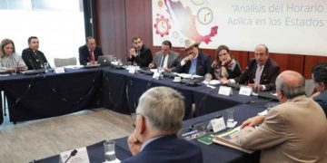 Senado analiza eliminar horario de verano