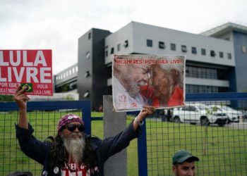 Justicia brasileña libera ex presidente culpado de corrupción