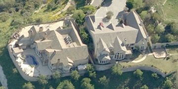 Venden en 135 mdp la mansión que fue de Jenni Rivera