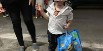 Disfrazan a niño de Ovidio Guzmán para Halloween