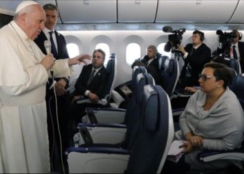 Detrás de protestas en Latinoamérica hay gobiernos débiles: Papa