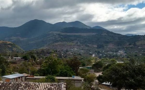 5 policías muertos por emboscada en Oaxaca