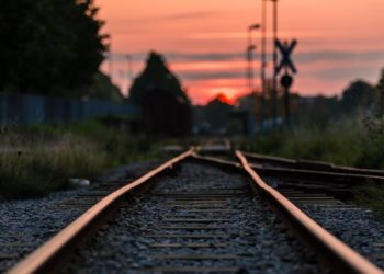 AMLO dice que la consulta sobre Tren Maya es para no dejar obra a medias