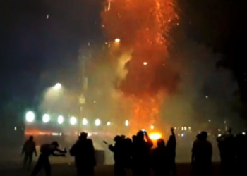 Con 400 bombas protestan en la Cámara de Diputados