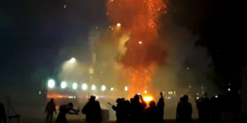 Con 400 bombas protestan en la Cámara de Diputados