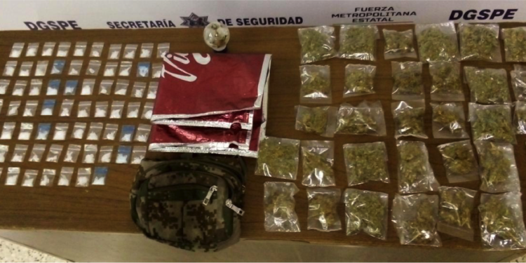 Dos hombres son detenidos en la Cd 2000 por posesión de drogas