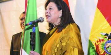 SRE ordena a embajadora en Bolivia regresar a México, tras expulsión
