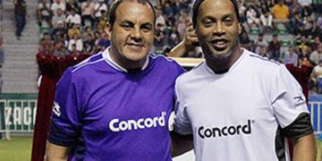 Ronaldinho dio un enorme espectáculo en Morelos