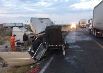 Accidente en Chihuahua deja al menos 10 muertos y 26 heridos