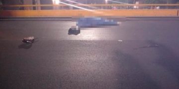 Mujer cae del tercer nivel del distribuidor Juárez