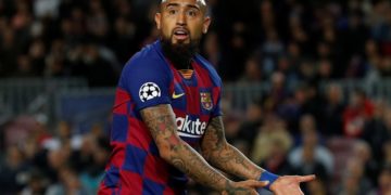 Arturo Vidal demanda al Barcelona por falta de pago