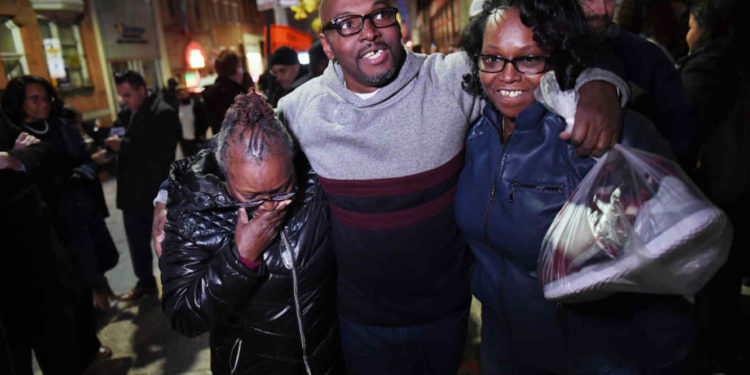 36 años después, en libertad los tres de Baltimore