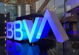 Colapsan servicios de BBVA