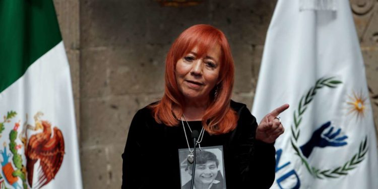 Lujosa cena navideña de la CNDH costó millones