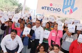 Xavier Nava entrega 634 apoyos de dignificación de vivienda