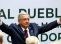 Promocionan indebidamente a AMLO en programas sociales