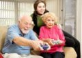Usan videojuegos para tratar padecimientos de adultos mayores
