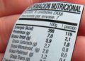 Empresas buscan evitar implementar etiquetado en alimentos