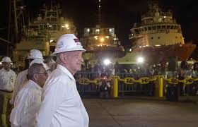 AMLO visita campo petrolero Akal en Campeche