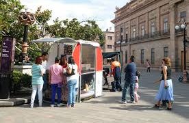 Secretaría de Turismo instala 20 módulos de información