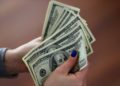 El dólar  se cotiza en $19.2 pesos