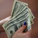 El dólar  se cotiza en $19.2 pesos