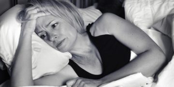 La relación entre no dormir lo suficiente y la fibrosis pulmonar