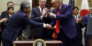 Japón aprueba nuevo tratado comercial con EU
