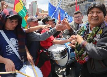 Argentina recibe a Evo Morales en calidad de refugiado