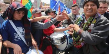 Argentina recibe a Evo Morales en calidad de refugiado