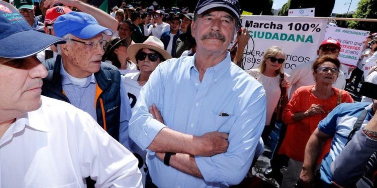 Cuando se trata del bien del país como el TLC, felicito a AMLO por el logro: Fox