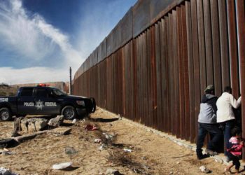 Miles de brasileños llegan a la frontera entre EE.UU. y México para solicitar asilo