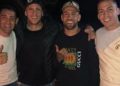 Pablo Migliore se reúne con amigos y llevan armas a la fiesta