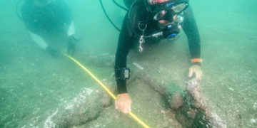 A 500 años del desembarco de Cortés, descubren dos anclas de hierro en la Villa Rica, Veracruz