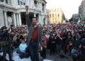 Protestan frente a Bellas Artes en apoyo a Fabián Chairez