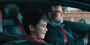Lamborghini premia a padre e hijo apasionados del automovilismo