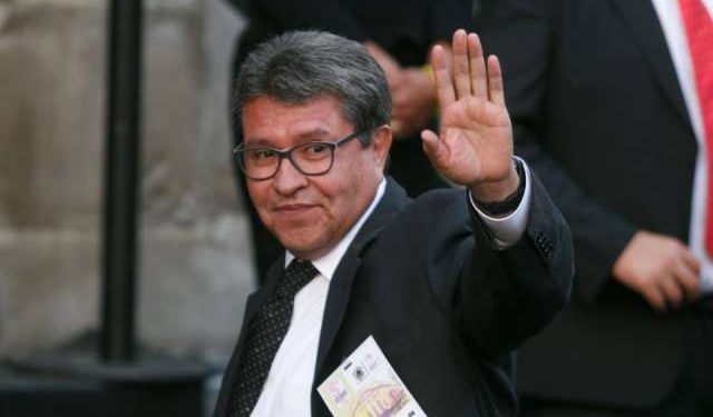 Críticas a AMLO por caso Bolivia son de “personeros”: Monreal