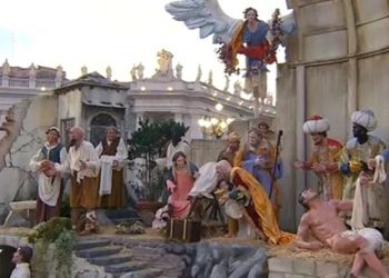 Inaugura el Vaticano Pesebre y árbol de Navidad