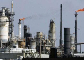 El precio del petróleo toca máximos de tres meses