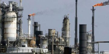 El precio del petróleo toca máximos de tres meses