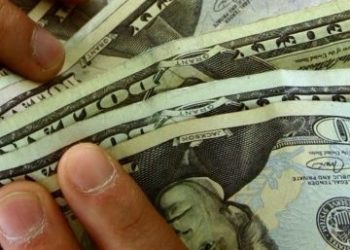 El peso se mantiene estable