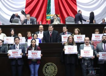 Hay que seguir insistiendo: AMLO acerca de reducción a partidos políticos