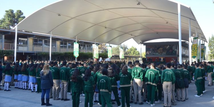 “Despertar de Artes y Oficios” se presentó en la secundaria “Benito Juárez”