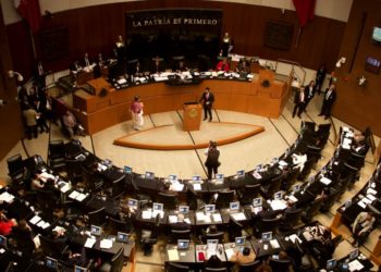 Sobre ‘outsourcing’; que consulte el Senado: AMLO