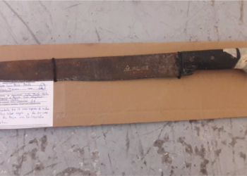 Lo detienen en Los Magueyes por amenazar a transeúntes con machete