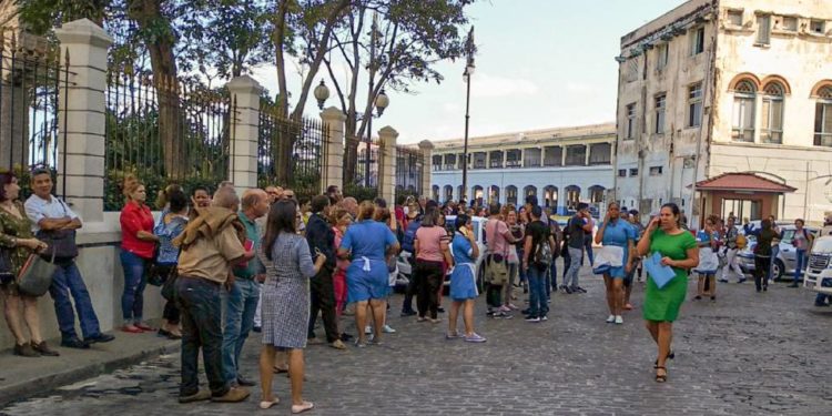 Sismo de magnitud 7.7 sacude costas de Cuba y Jamaica