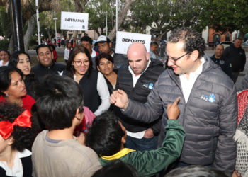 El alcalde Xavier Nava se reunió con comuneros de San Juan de Guadalupe desde el pasado Miércoles