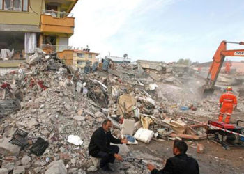 Sismo de 6,8 en la escala de Richter sacude a Turquía
