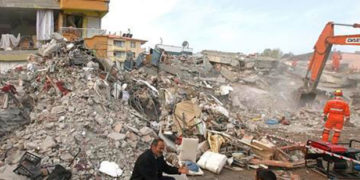 Sismo de 6,8 en la escala de Richter sacude a Turquía