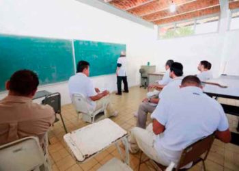 Personas recluidas cursan estudios académicos